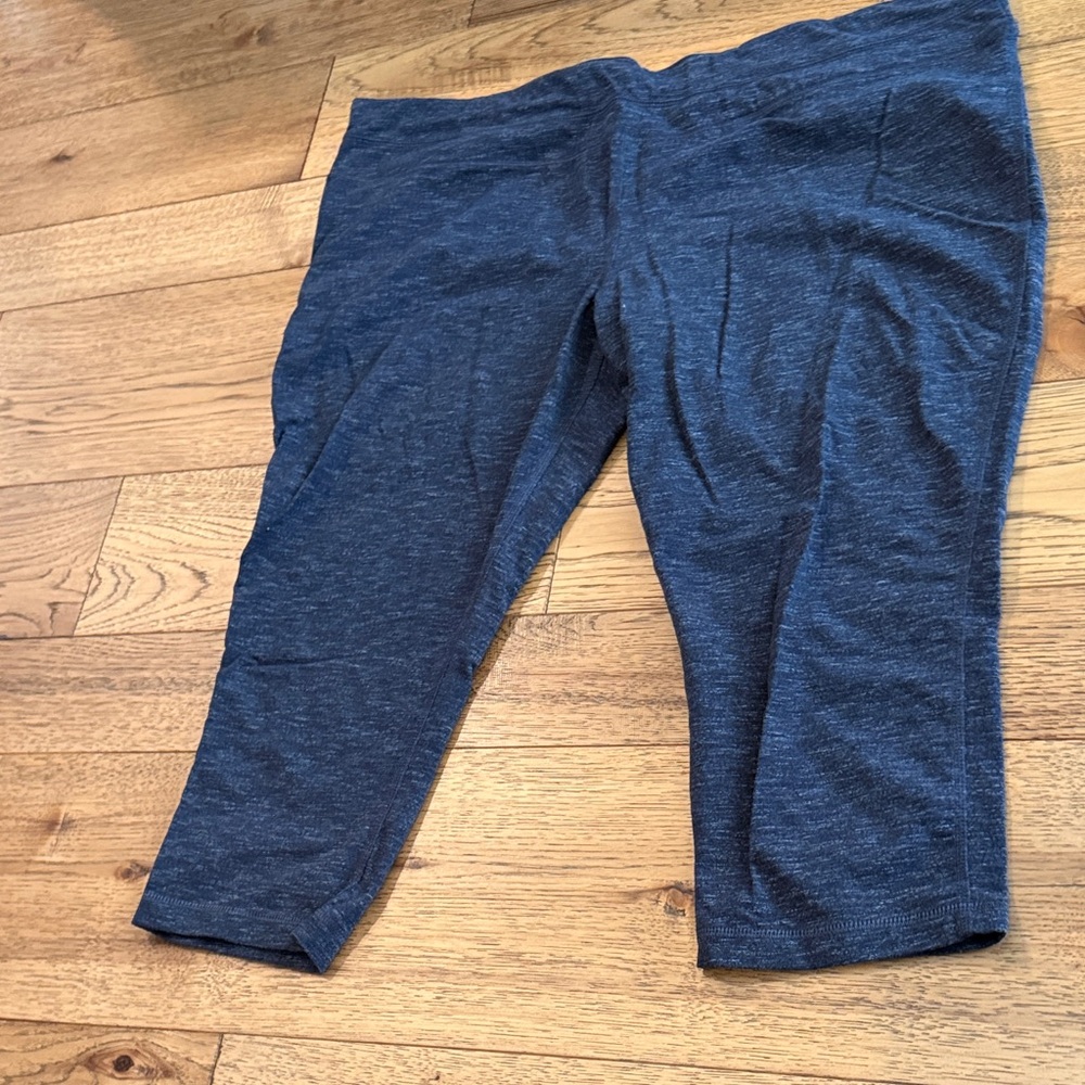 Tek Gear Women's Blue Capris
